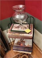 Metal Shelf With Placemats