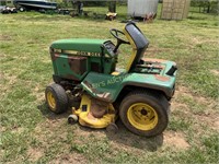 318 JOHN DEERE RIDING MOWER