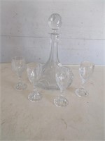 CRYSTAL DECANTER WITH 4 GLASSES