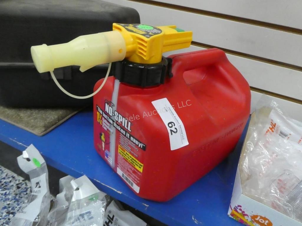 1 1/4 gallon gas can - in showroom