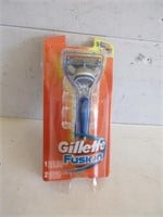NEW GILLETTE FUSION RAZOR WITH 2 CARTRIDGES