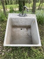 PLASTIC WASHSTAND WITH FAUCET, NO LEGS