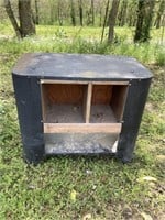 SMALL METAL WORKSHOP TABLE WITH WOOD CUBBIES
