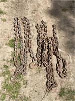 10 FOOT LOG CHAIN WITH HOOKS ON BOTH ENDS WITH 2