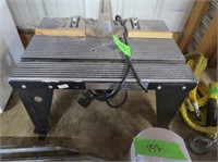 Router Table With Router