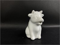 Porcelain  personal cow creamer, sitting 3" t