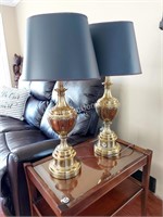 PAIR OF HEAVY BRASS TABLE LAMPS