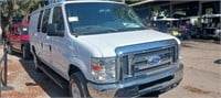 2013 Ford E-Series Cargo E-250 runs/moves