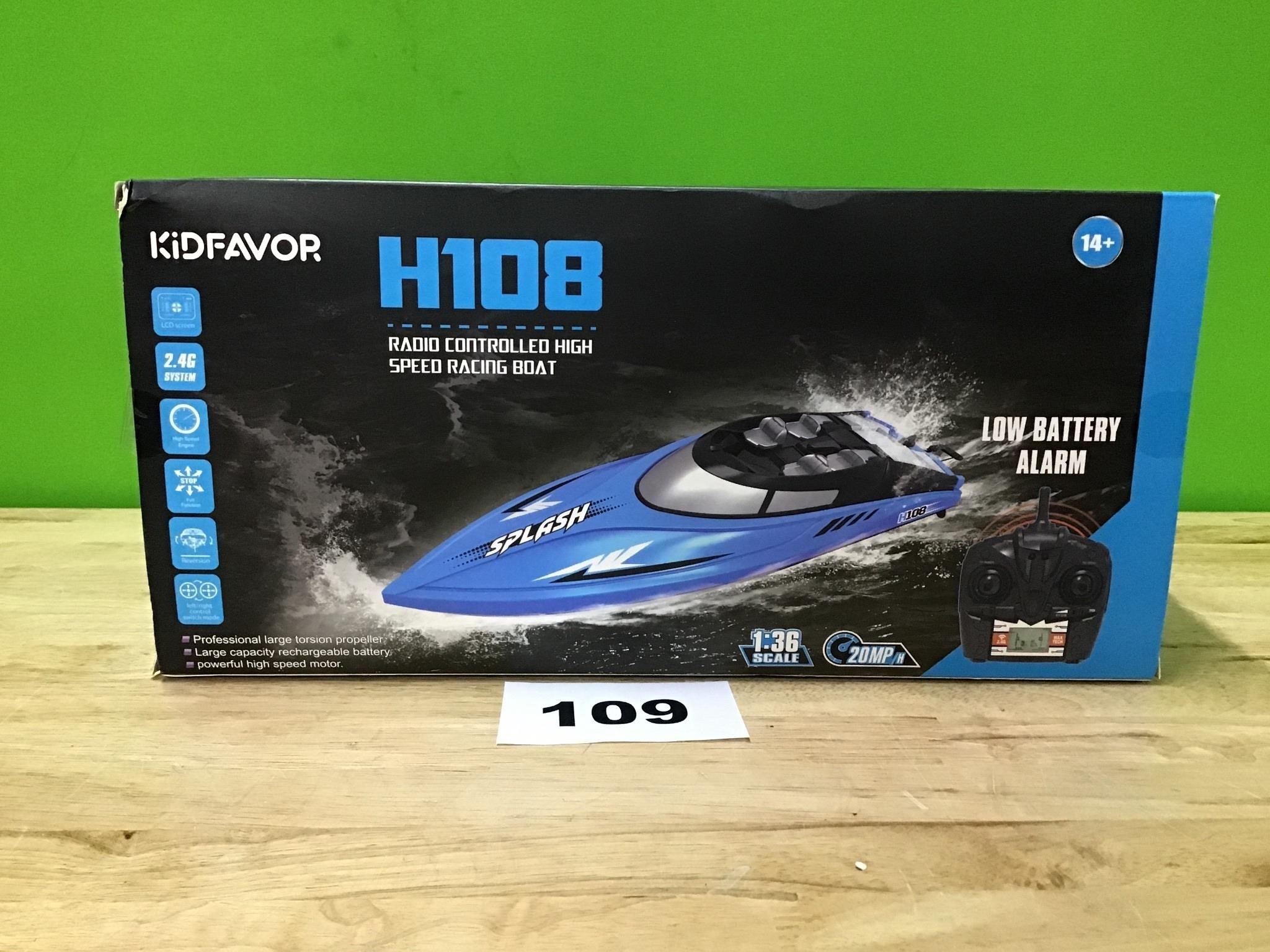 Remote Controlled High Speed Racing Boat