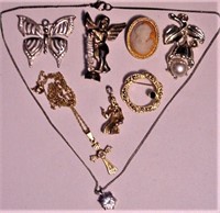 Vtg 10 Pcs Pendants Cameo Pins & 2 Chains