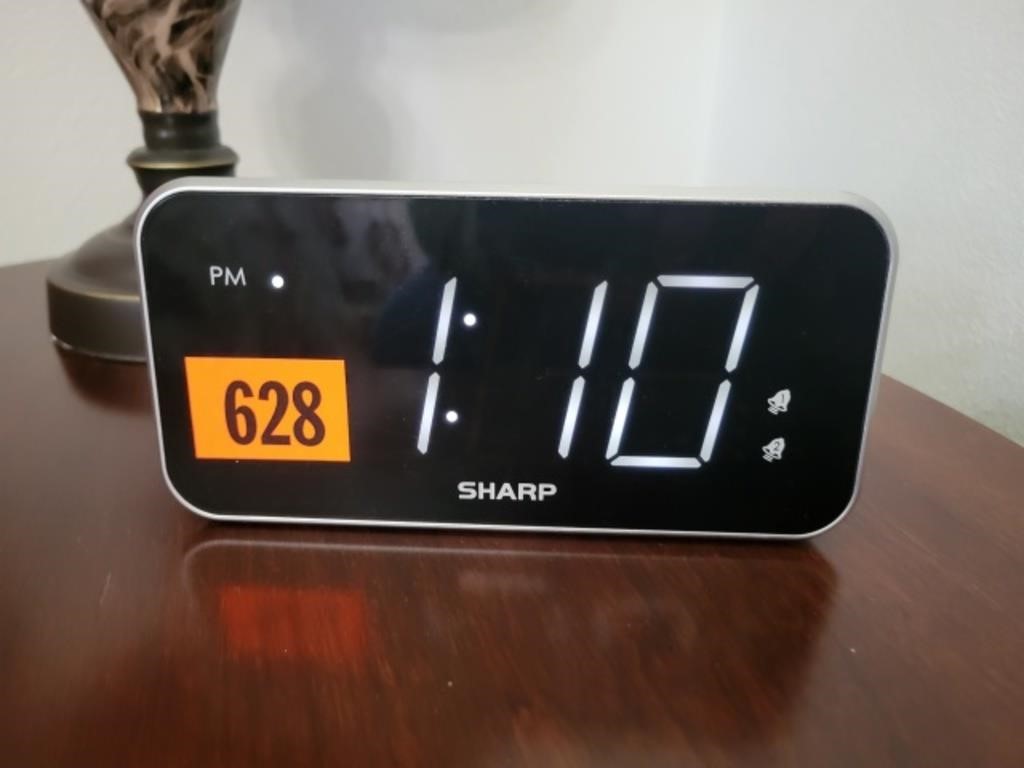 Sharp AM/FM Clock Radio