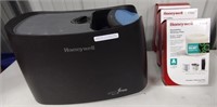 Honeywell Germ Free Humidfier with 3 Filters
