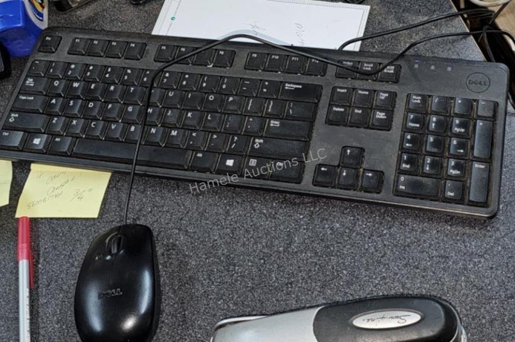 Keyboard and mouse set - Dell - at front desk
