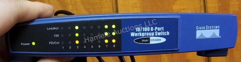 LinkSYS work group switch - 10/100 8 port - in off