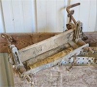 Antique wash machine manual - dual roller ringer
