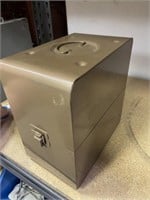 Metal 8mm Reel Storage Box