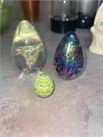 Glass EGG Iridescent Bubble paperweights