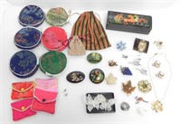 ASSTD COSTUME BROOCHES & JEWELRY BAGS
