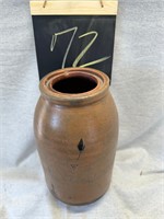 Turkey Dropping pottery jar