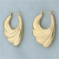 Scalloped Puffy Hoop Earrings in 14k Yellow Gold