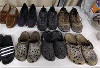 Mens Shoes-Crocs & Slippers sz 10