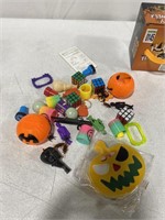 HALLOWEEN PARTY FAVORS / ASSORTED TOYS FOR KIDS