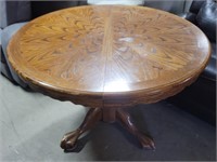Claw Foot Round Tiger Oak Table