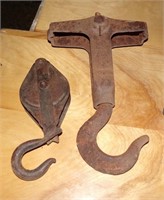Iron Pulley & Large Hook