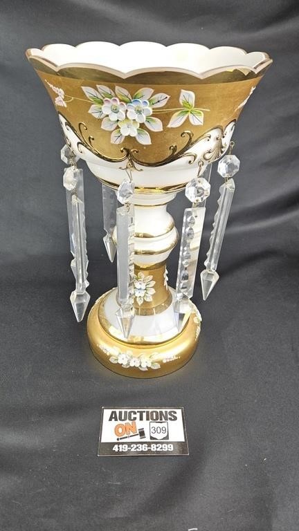 April Online Glassware Auction