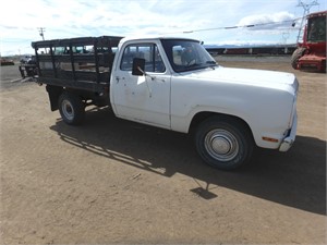 1980 D20 Dodge Flatbed Pickup