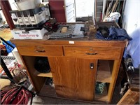 CABINET WITH DRAWERS AND CONTENTS