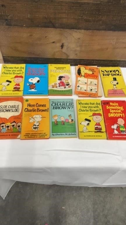 AUCTION: Jewelry, Vintage Charlie Brown, Favre, 8 Tracks etc