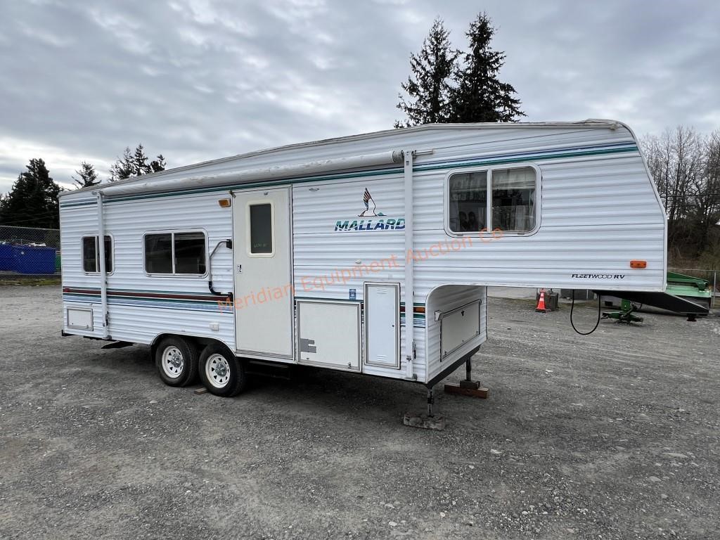 2000 Fleetwood 26' Fifth Wheel Travel Trailer