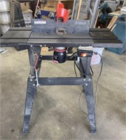 Router Table w/ Router