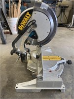 DeWalt 12" Compound Miter Chop Saw