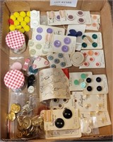 FLAT OF ASSORTED SHIRT BUTTONS