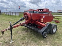 77. 8530 Case Square Baler