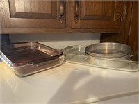 Baking dishes and pans