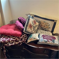 Accent Pillows & Chair Cushions