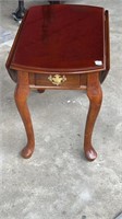 Queen Anne Drop Sides One Drawer End Table
