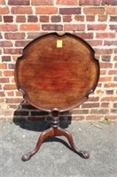 Antique Tilt Top Table pie crust 26" wide