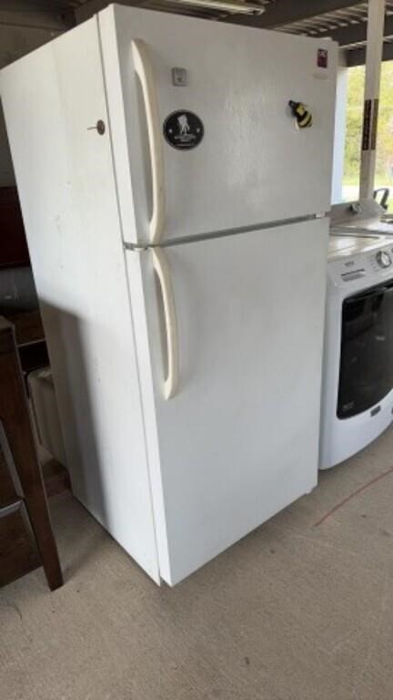 Frigidaire refrigerator