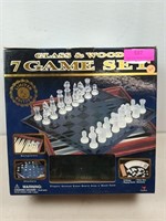 Glass and wood seven game set