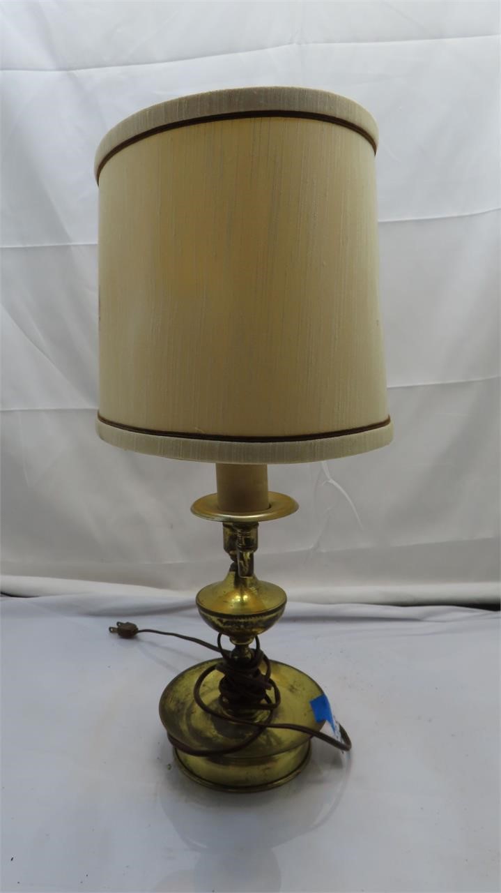 2 bulb table lamp