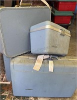 VINTAGE LUGGAGE Note: Stored in Barn Needs to Be