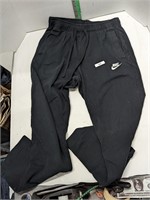 Small Nike comfy pants