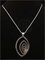 Sterling Oval Neclace Pendant 18"