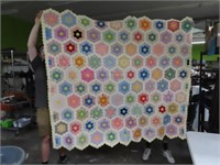 Amazing 84x72 Handsewn Patch Wheel Quilt Blanket