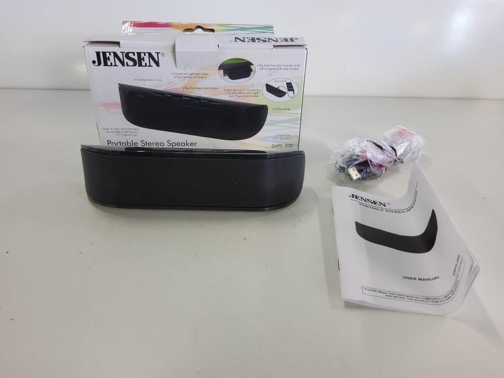 Jensen Portable Stereo Speaker