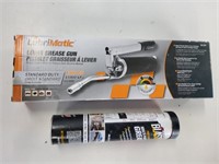 Lever Grease Gun w/ Grease